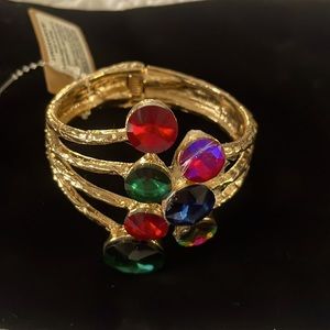 Stunning jeweled bracelet ❤️💙💚
